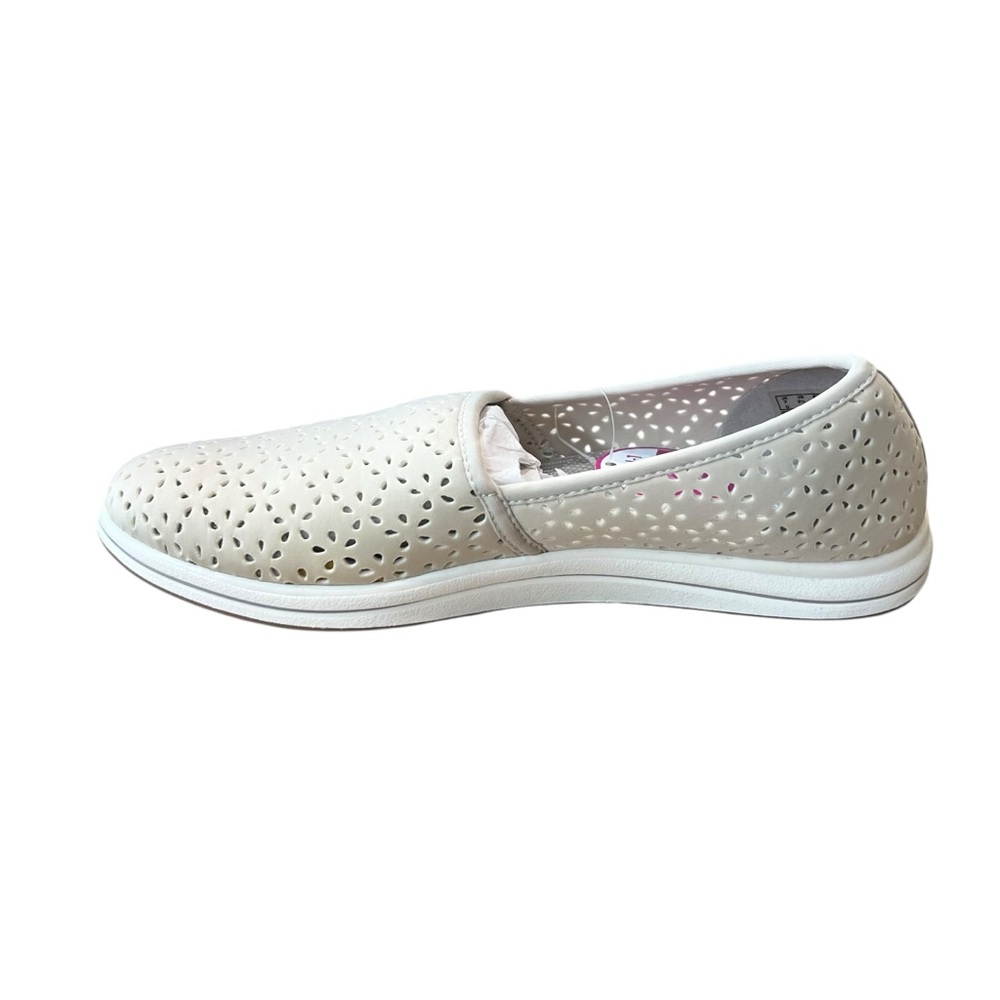 Clark’s Cloudsteppers Breeze Emily Light Taupe Laser Cut Flats SZ 9.5 - Picture 3 of 6